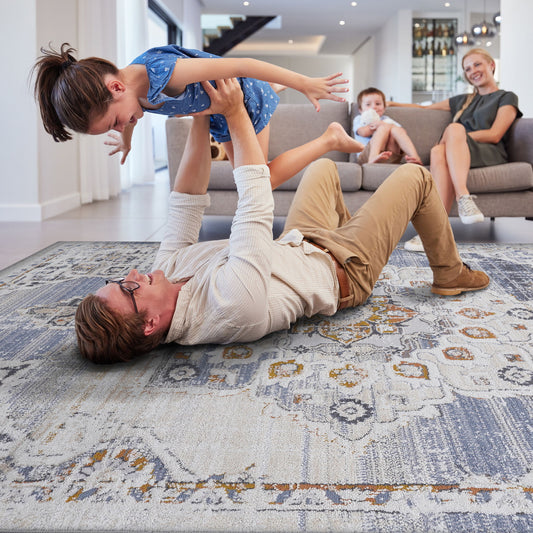 Payas - 8' X 10' Medallion Area Rug - Cream / Gold