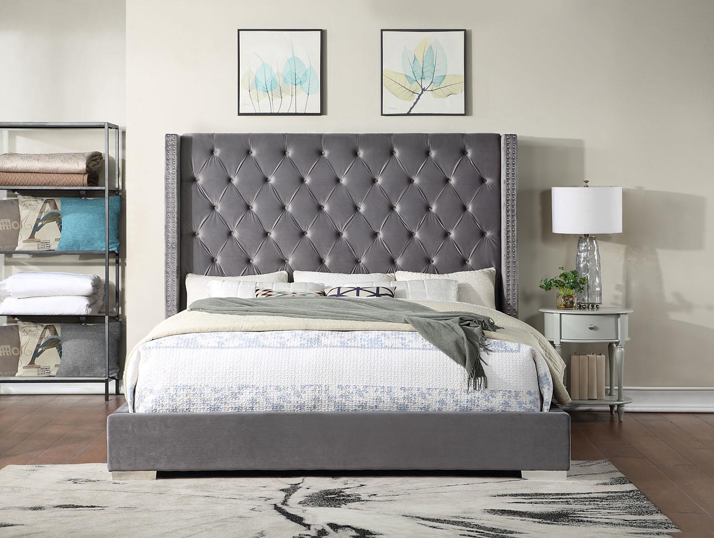 Gray Velvet Queen Bed - B581-Q