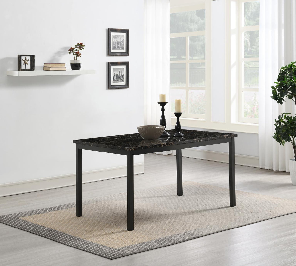 D240 - Dining Room Set