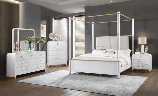 B093 - Canopy Bed
