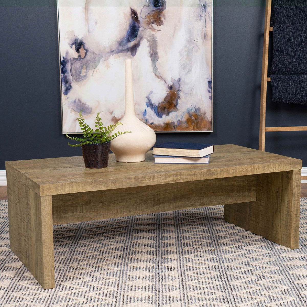 Brianna - Table