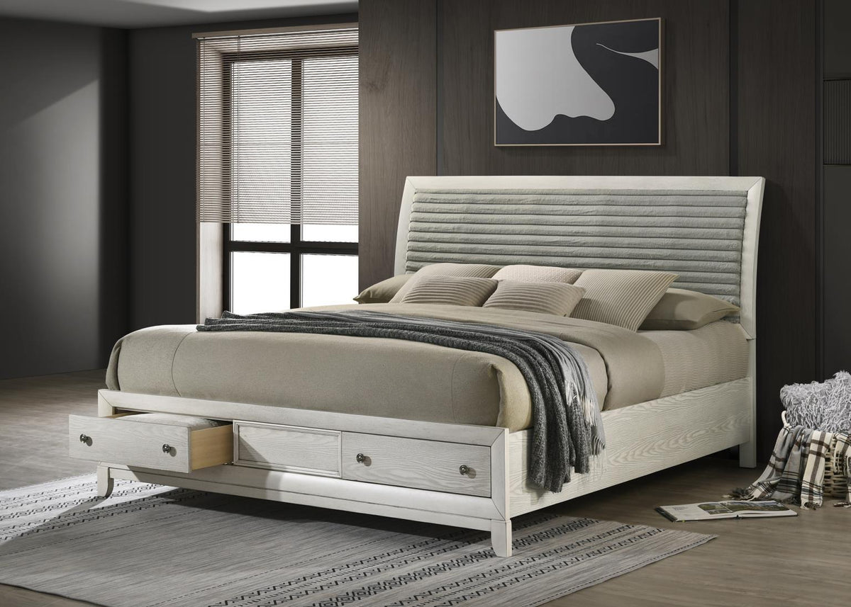 B320 - Oak Bed