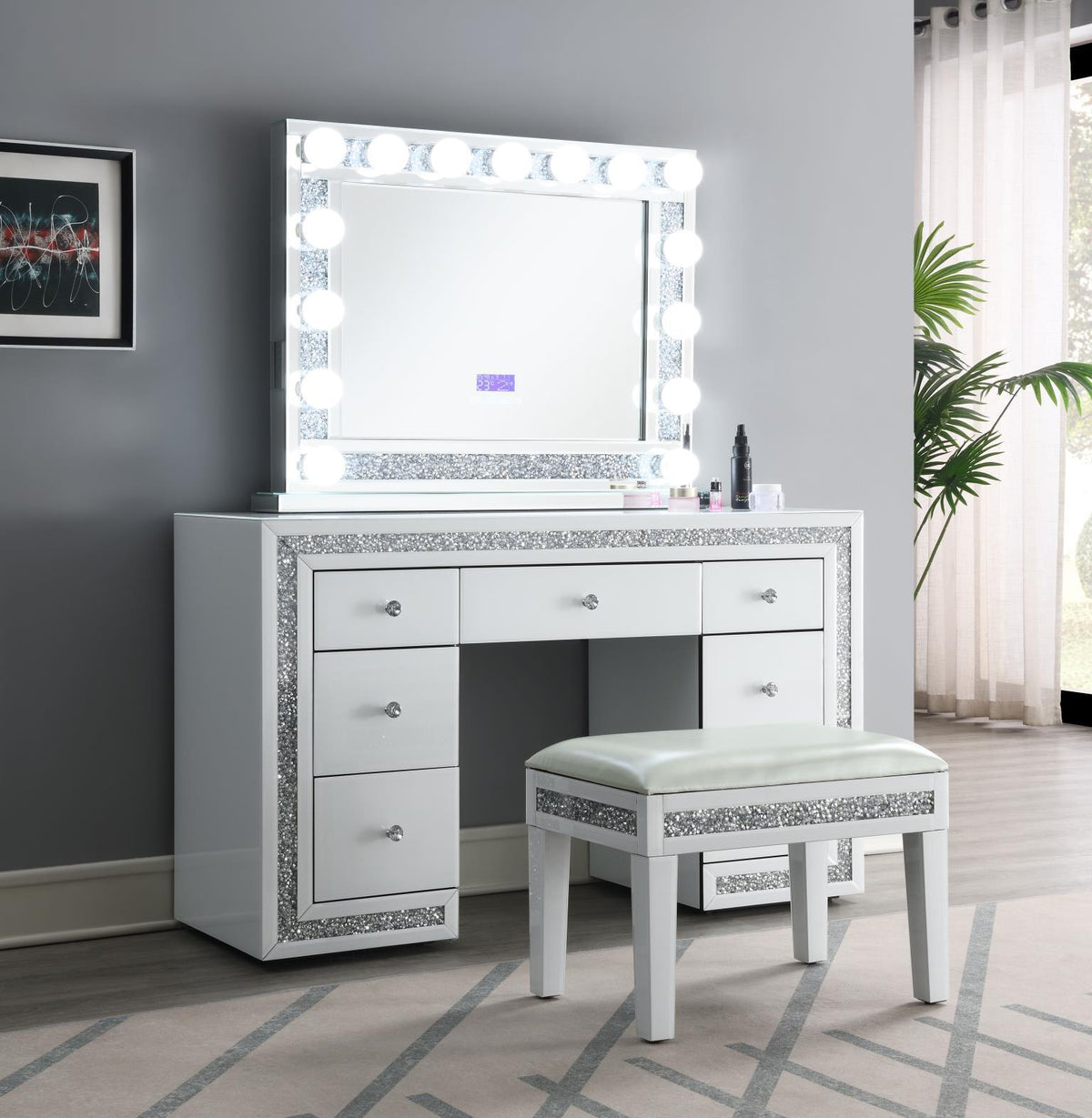 G-325 - Wood Vanity Stool - White