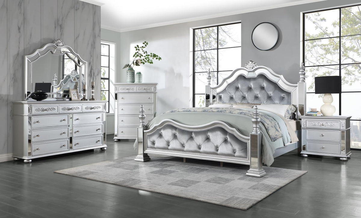 B052 - Mirror - Shimmer Silver