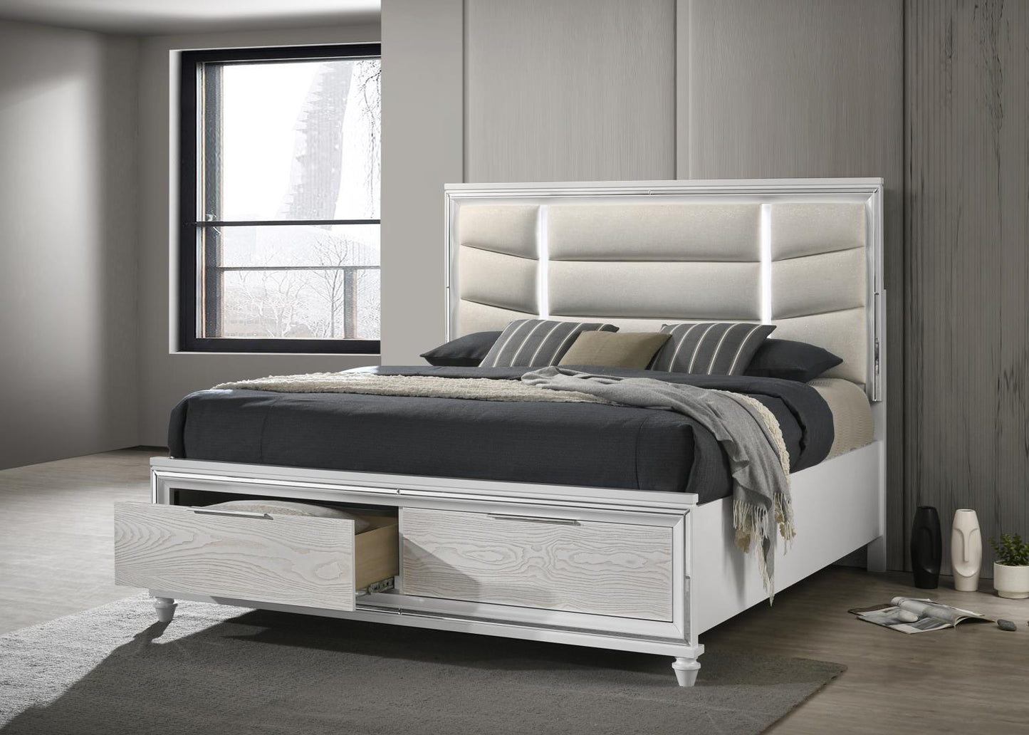 ALE ALMOND QUEEN BED