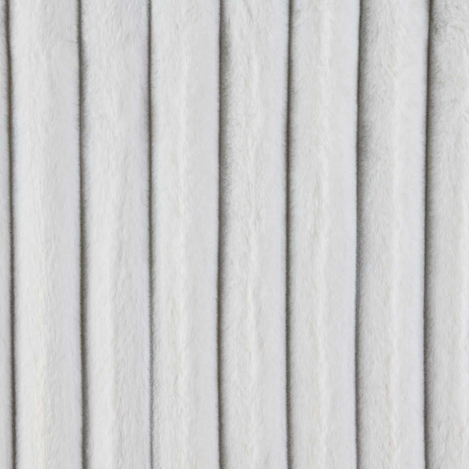 LIGHT GRAY OTTOMAN - U258-O