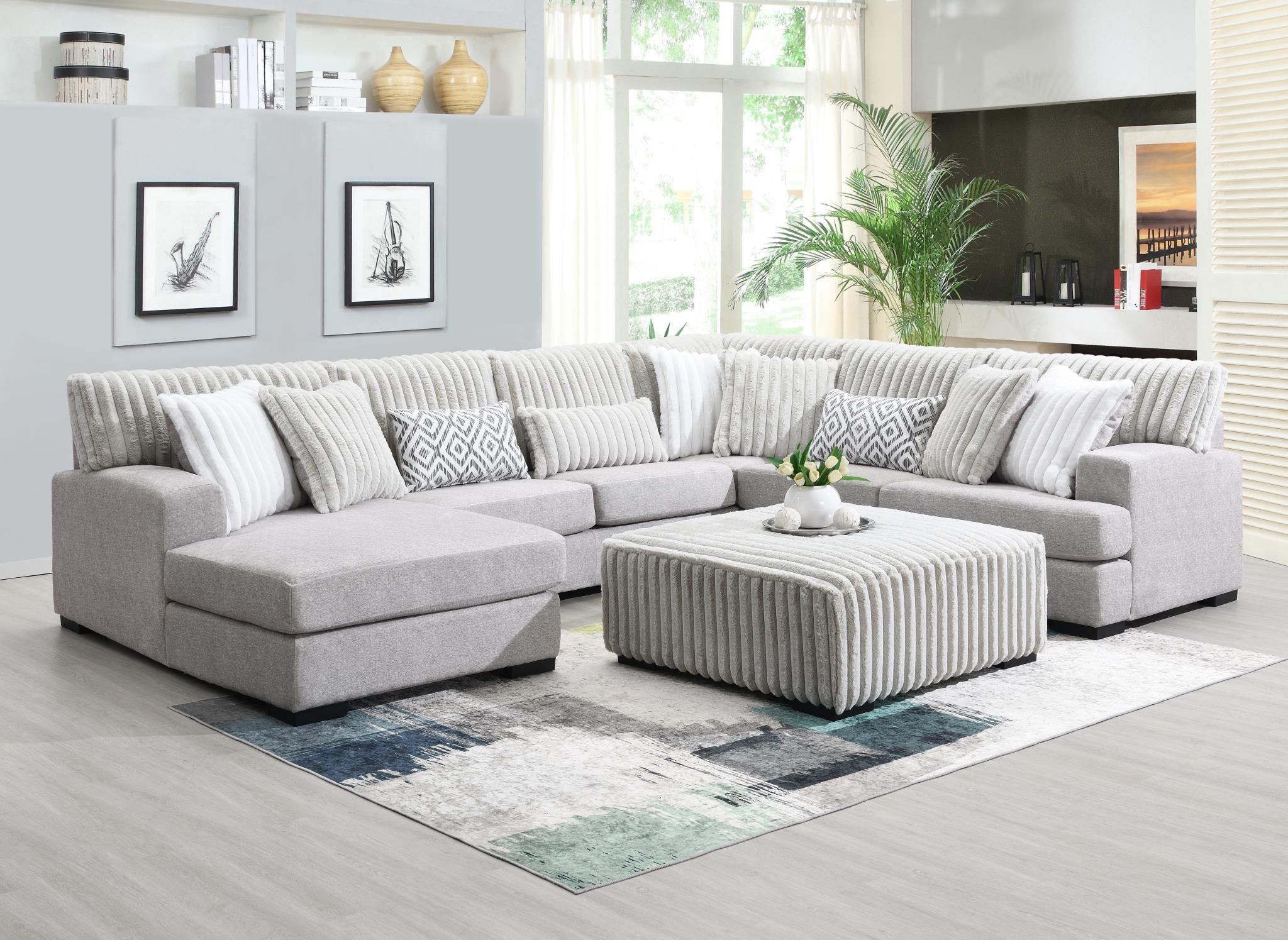 LIGHT GRAY OTTOMAN - U258-O