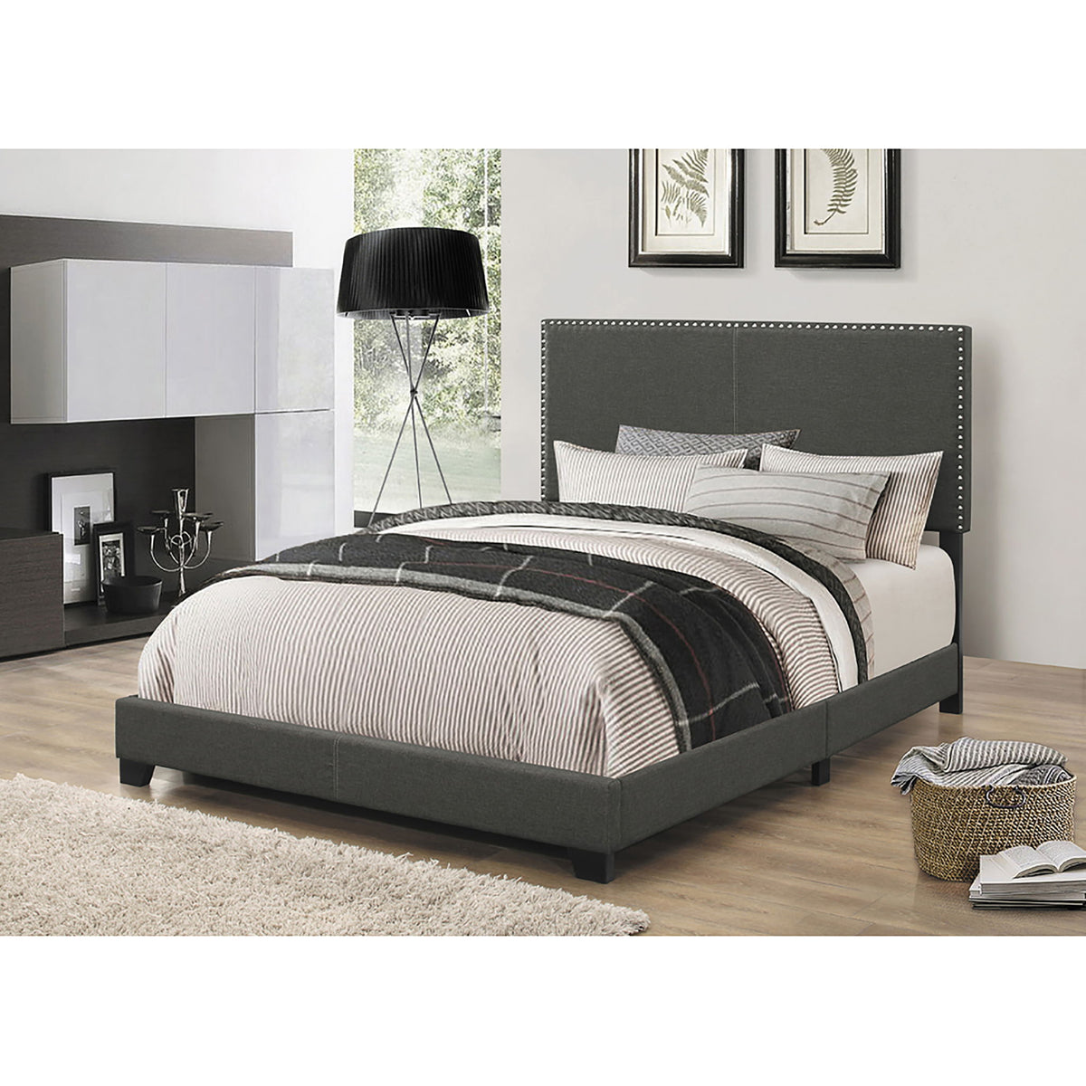 Bed With Nailhead Trim
