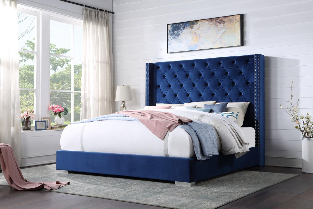 B580 - Velvet Bed